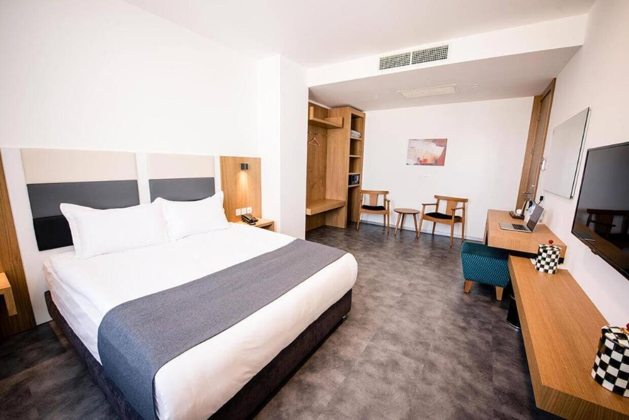 Ingate Hotel Famaguszta Kültér fotó